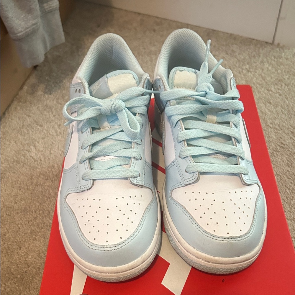 Nike Sky Blue and White Low-Top Sneakers - Picture 3 of 3